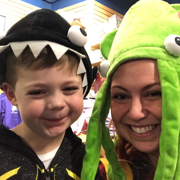 Meet your Posher, Kelli - Picture 6 of 6